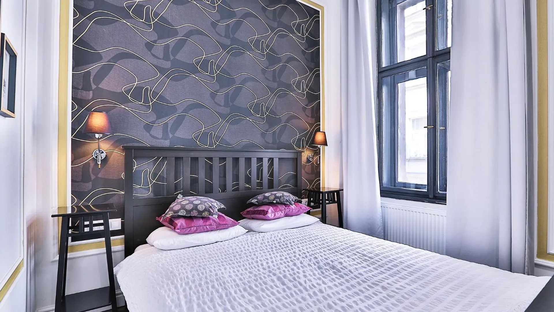 Two-Bedroom Haven In The Old Town Prague Apartment