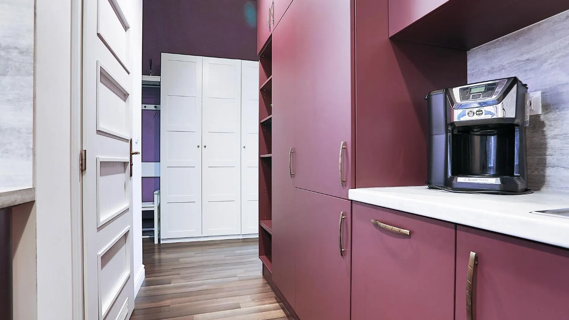 Two-Bedroom Haven In The Old Town Prague